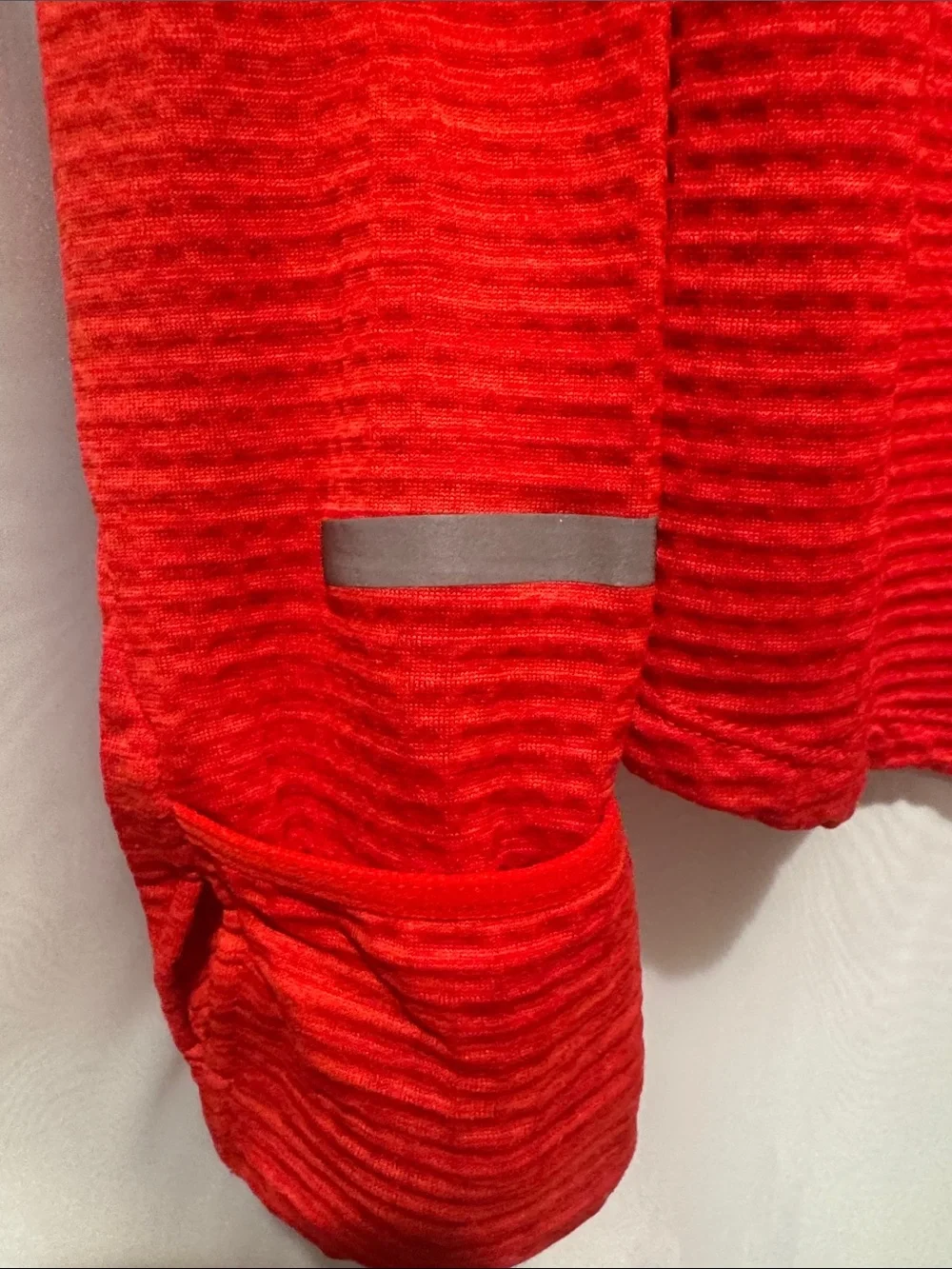 Nike Red Half-Zip Performance Pullover Nike dry fit reflection and thumb/hand